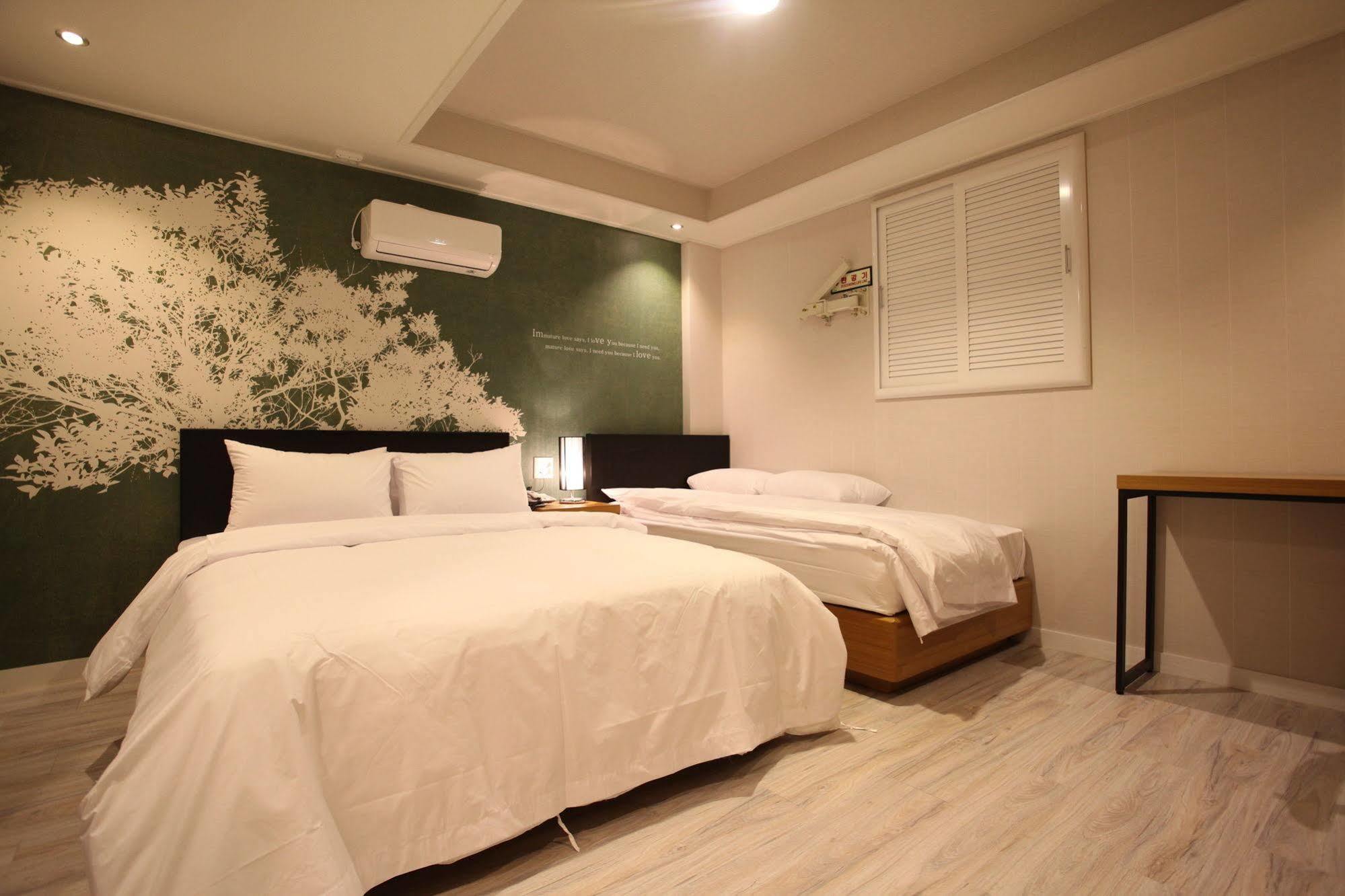 New Suwon Hotel Exterior foto